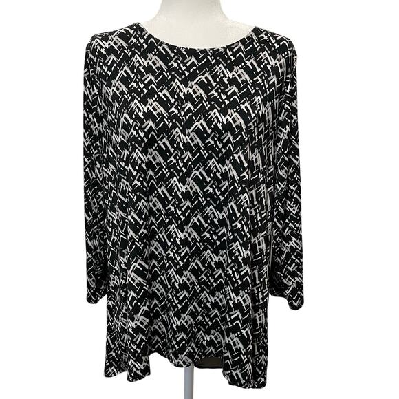 Coldwater Creek Tops - Coldwater Creek Tunic Top Split Back Sz L Geometric Print Black Gray Stretch